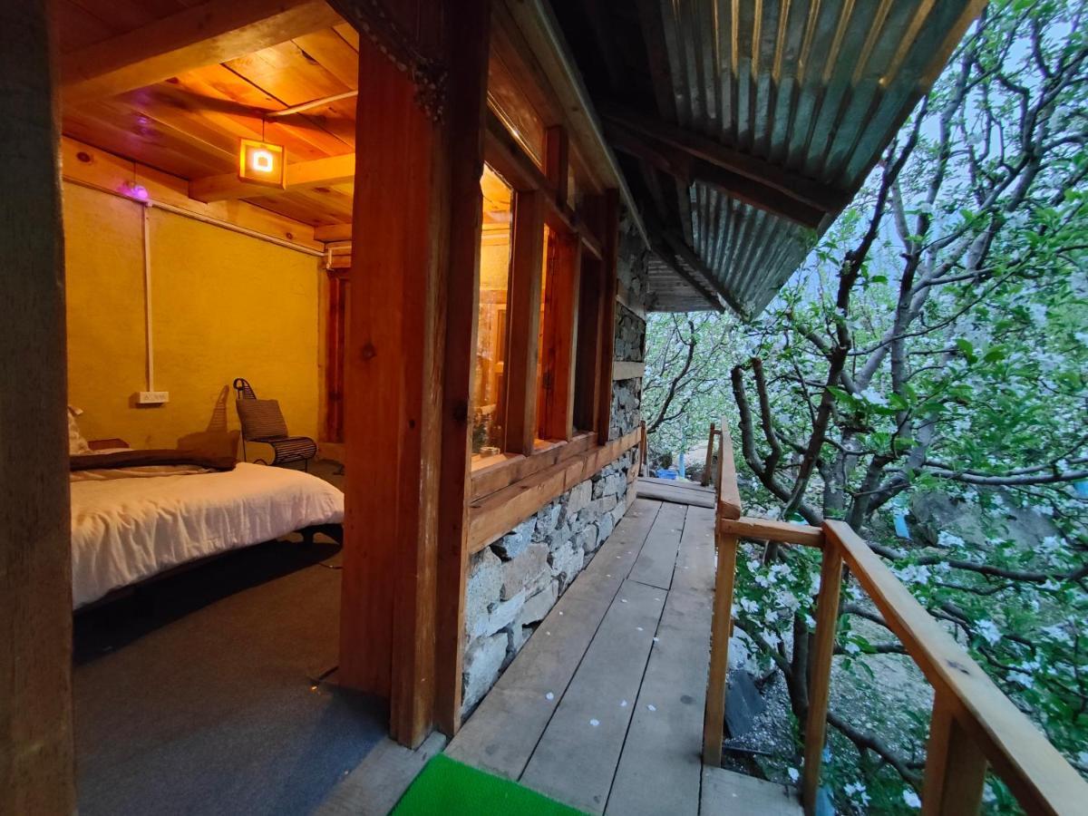 Yalakhom Hotel Tosh Eksteriør billede